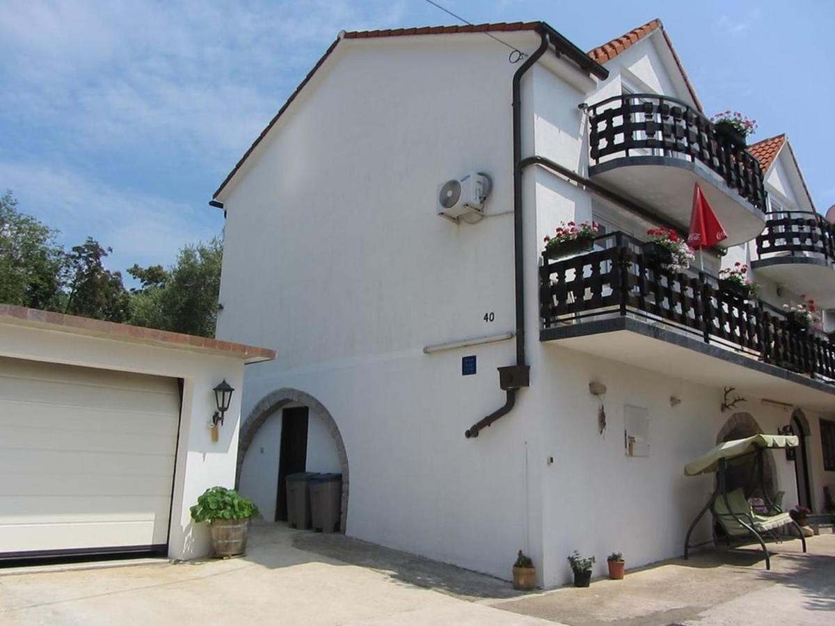 Apartments Marijana Srsici ภายนอก รูปภาพ