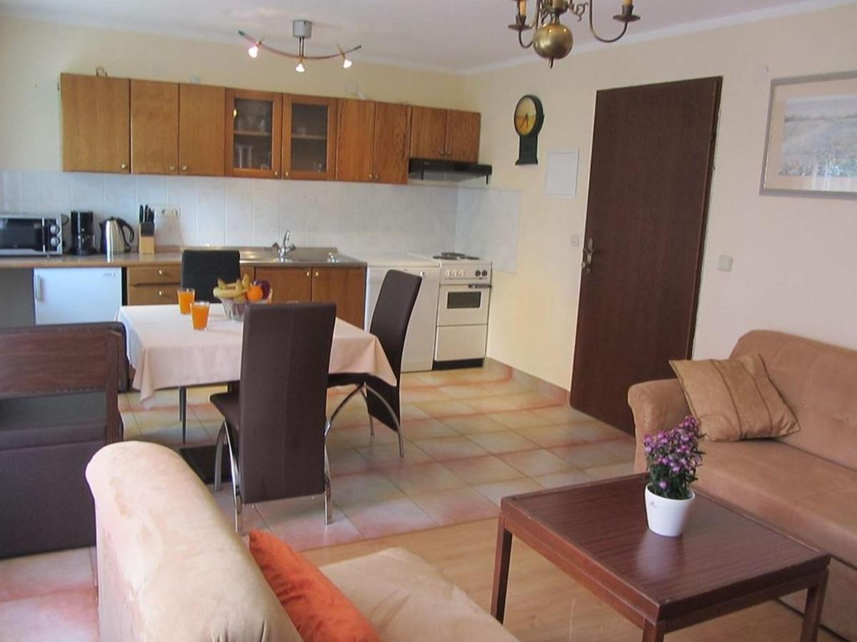 Apartments Marijana Srsici ภายนอก รูปภาพ