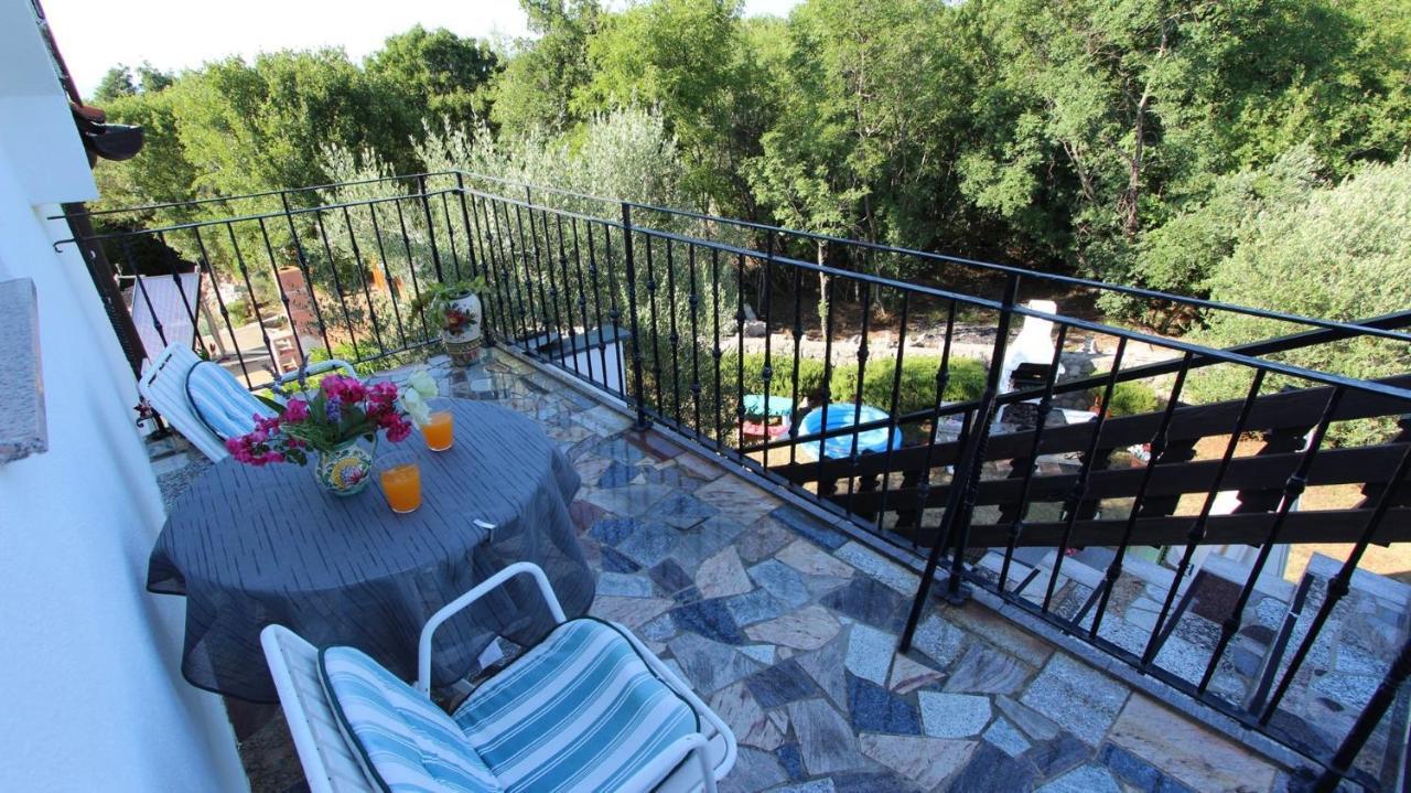 Apartments Marijana Srsici ภายนอก รูปภาพ