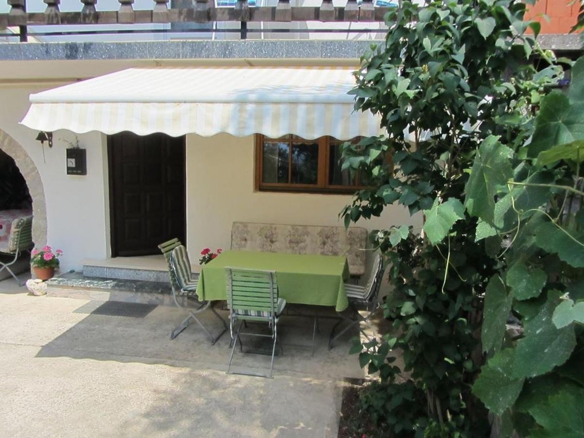 Apartments Marijana Srsici ภายนอก รูปภาพ