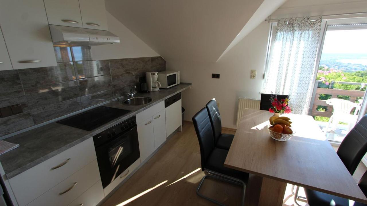 Apartments Marijana Srsici ภายนอก รูปภาพ